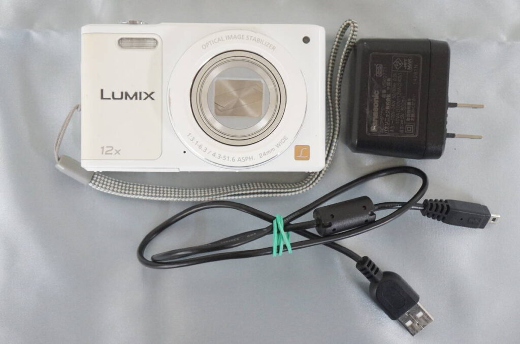 Panasonic  LUMIX DMC-SZ10